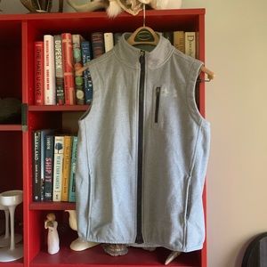 Boys Under Armour Heat Gear Fleece Vest, Size L